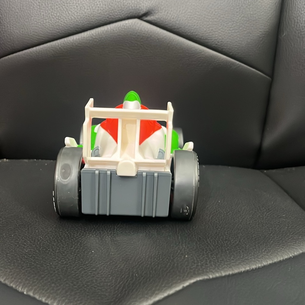 Toy - Picture 3 of 6